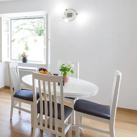 Royal - Old Town Apartment